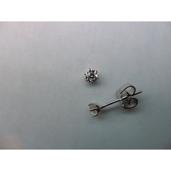 White Gold Solitaire Ear Studs 2 - 0.34 crt.