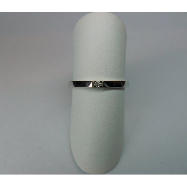 Row Ring Small 1st. White Gold