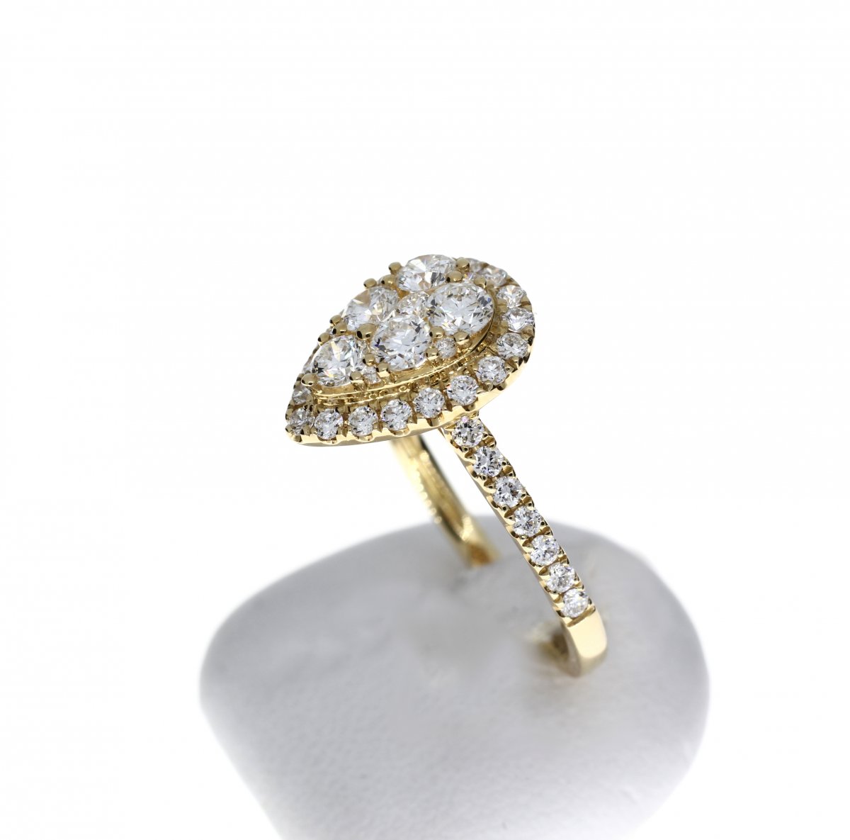 Rijring Solitair Peervorm Pavé 44-1,10crt