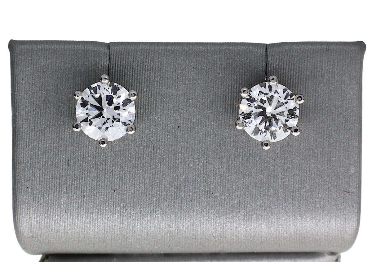 Lab-grown Solitair stud earrings 2-1.50crt