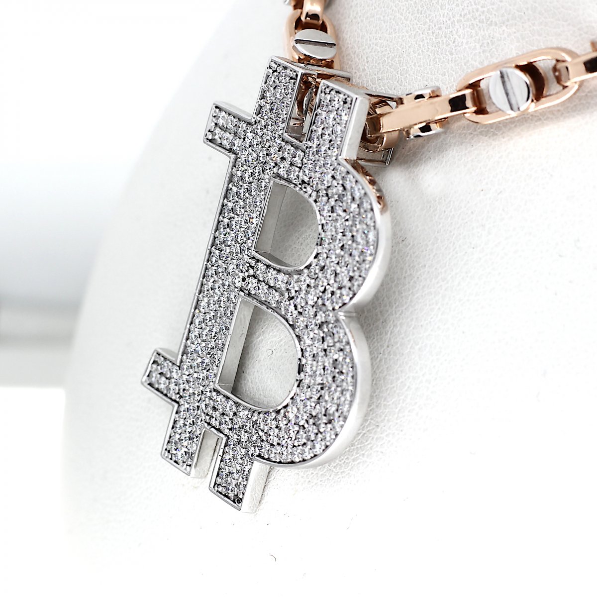 Lab-grown Bitcoin hanger 235-2.71crt.