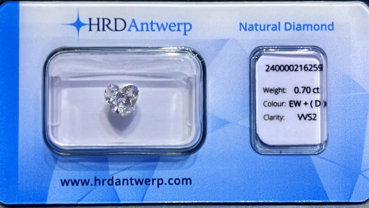 0.70crt. D-VVS2 Heartshape