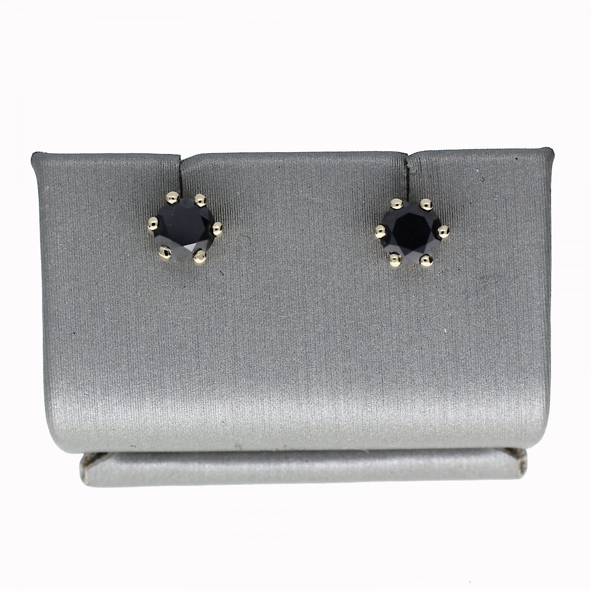 Geelgouden solitair oorstekers met zwarte diamanten 2-0.78crt