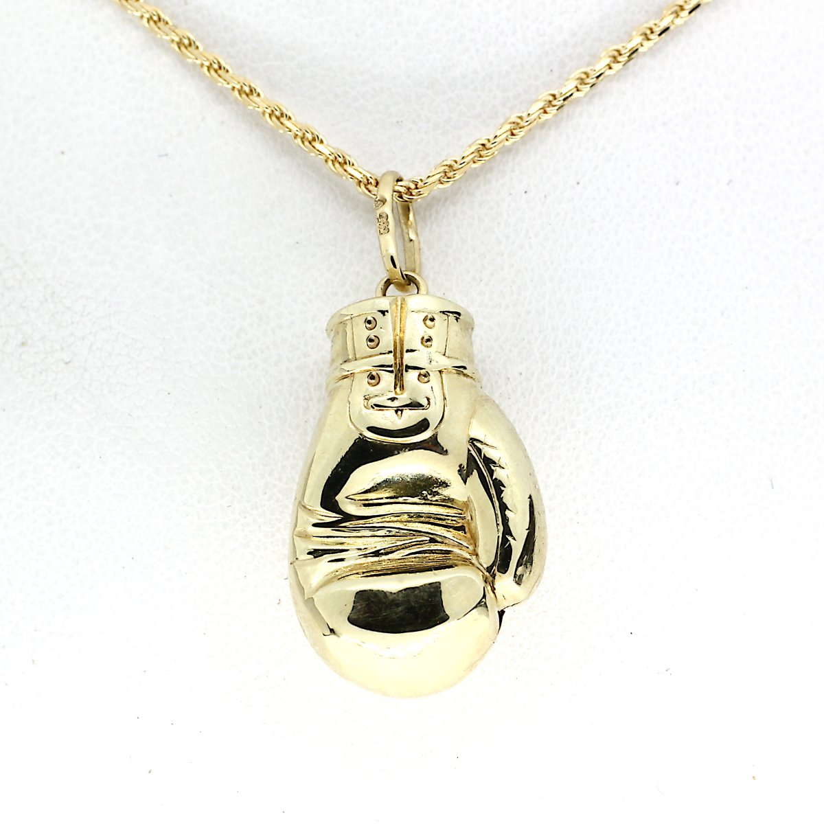 Gouden Bokshandschoen hanger