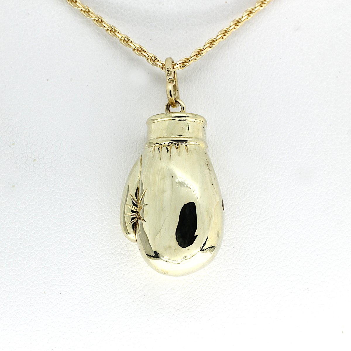 Gouden Bokshandschoen hanger