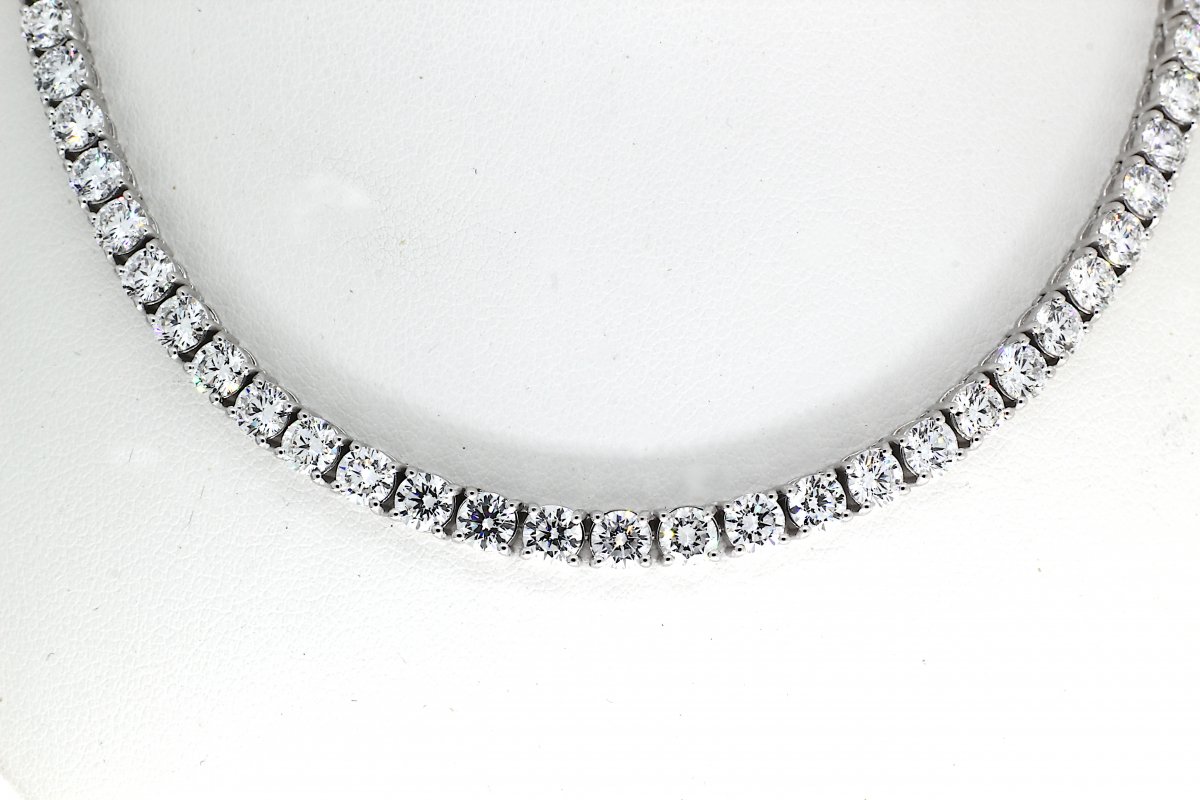 Lab-Grown 1/2 Tennis collier 54-11.88crt