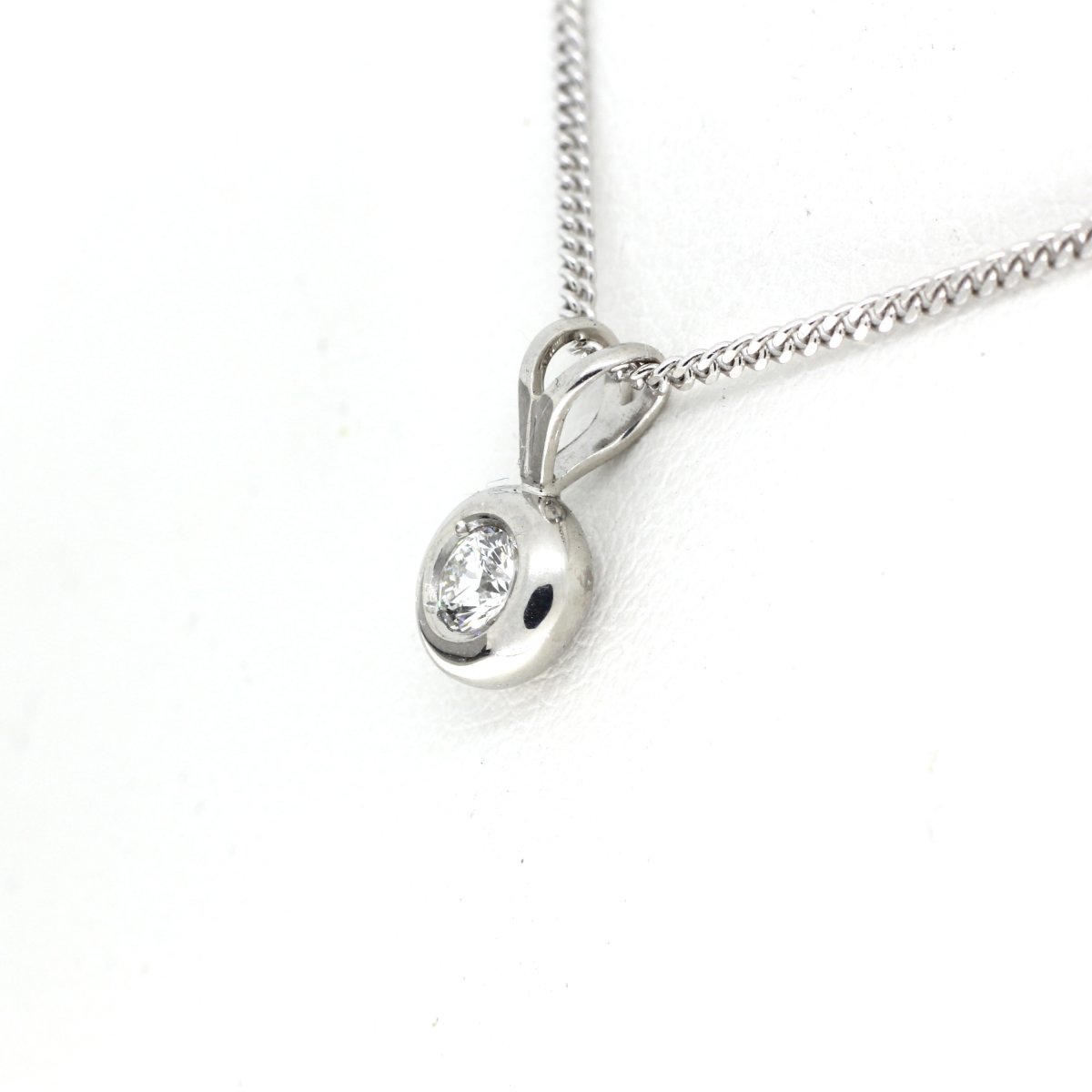 Witgouden diamant hanger 1-0.20crt