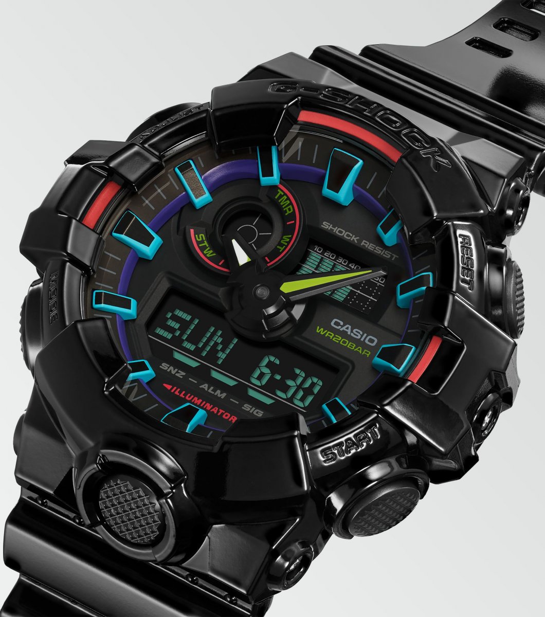 G-Shock Classic Style GA-700RGB-1AER Virtual Rainbow horloge