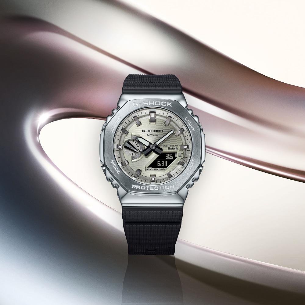 G-Shock Classic Style Metal Covered horloge GBM-2100A-8BER