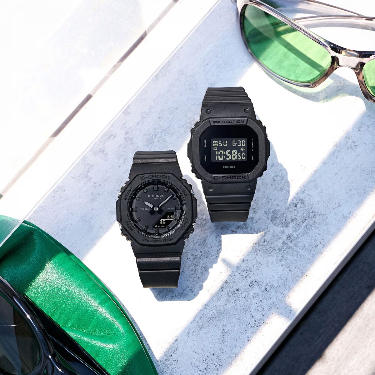 G-Shock Classic Small horloge GMA-P2100BB-1AER