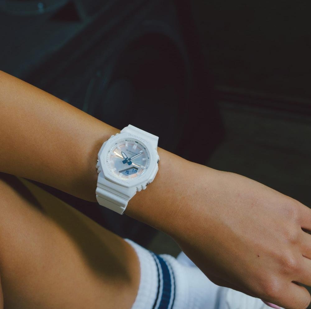 G-Shock Classic Style small horloge GMA-P2100PC-7AER