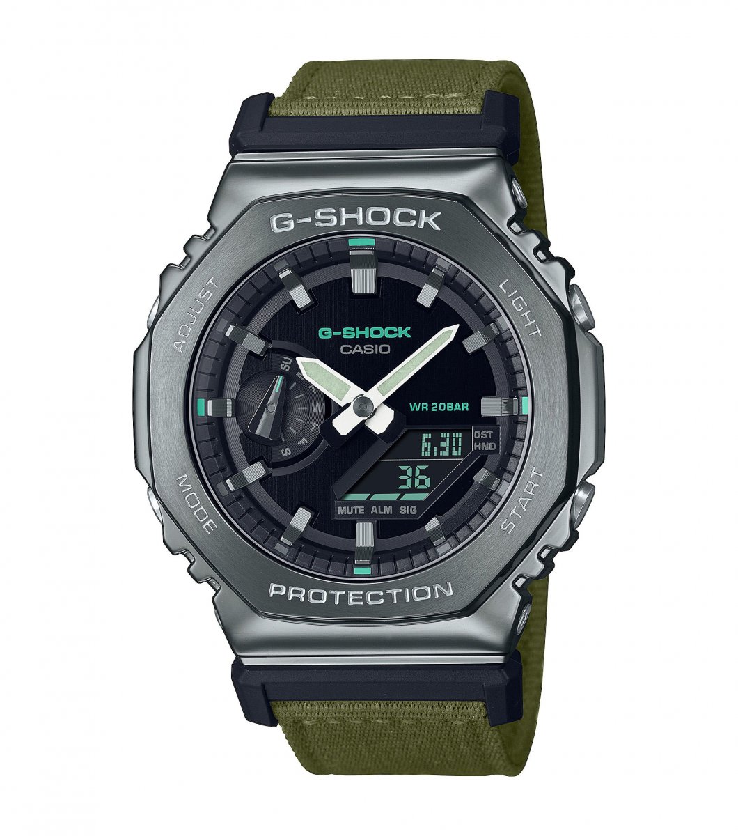 G-Shock Classic Style GM-2100CB-3AER Utility Metal horloge