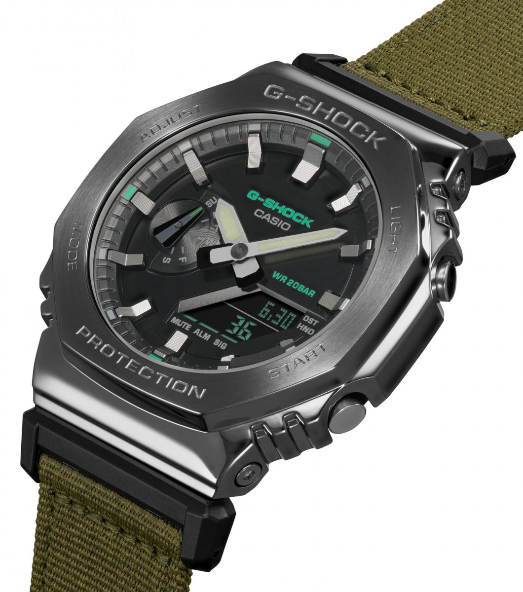 G-Shock Classic Style GM-2100CB-3AER Utility Metal horloge