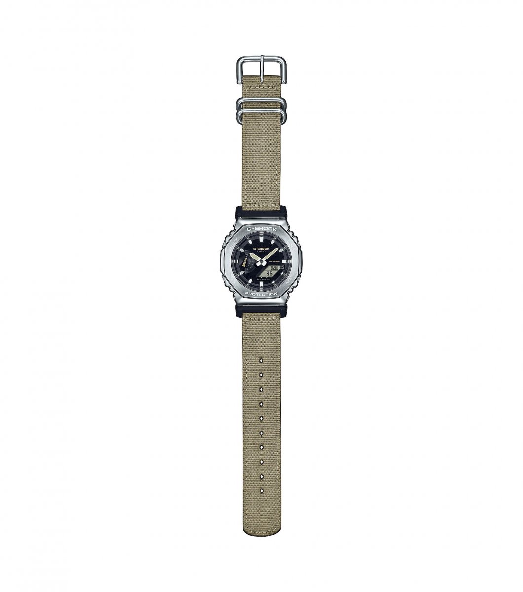 G-Shock Classic Style GM-2100C-5AER Utility Metal watch