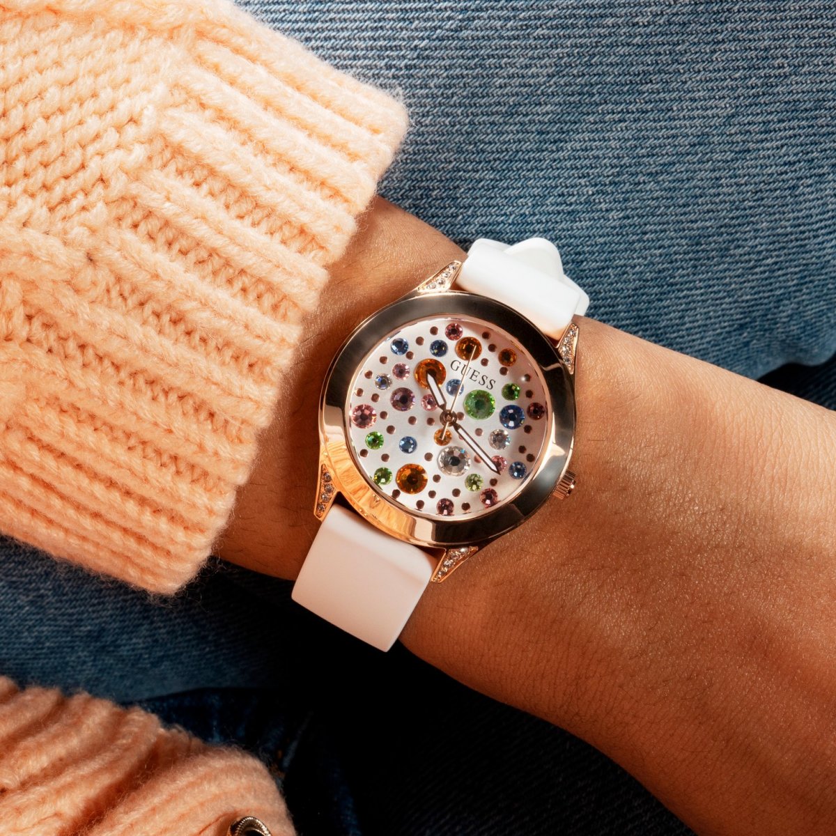 Guess Watches Mini Wonderlust watch GW0678L4