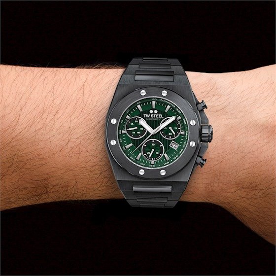 TW Steel CEO Tech horloge CE4081