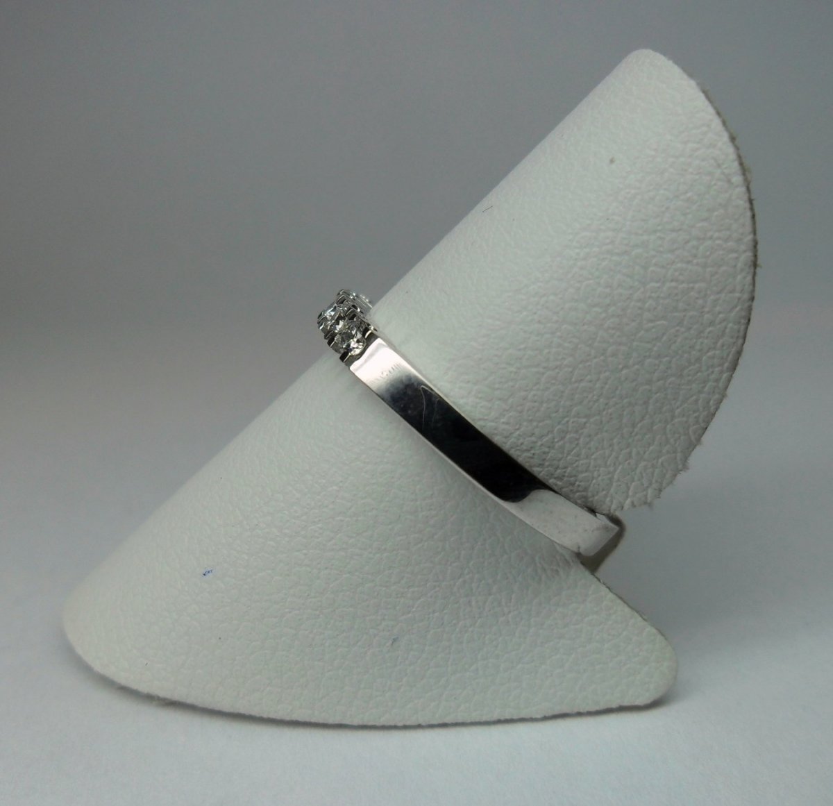 Rijring Breed 5st. Witgoud