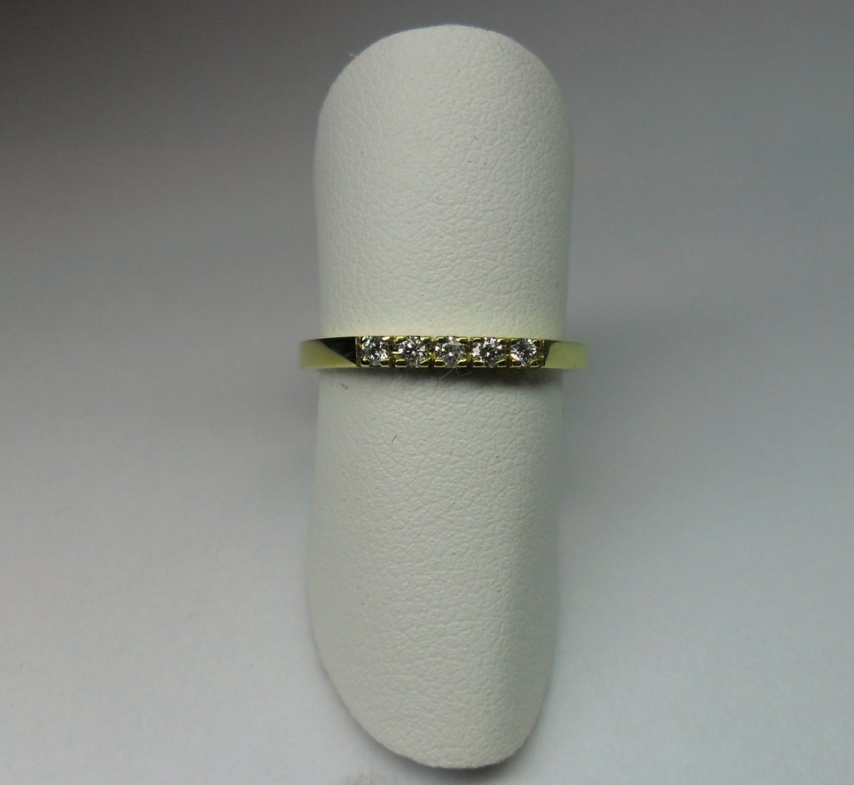 Row Ring Small 5st. Yellow Gold