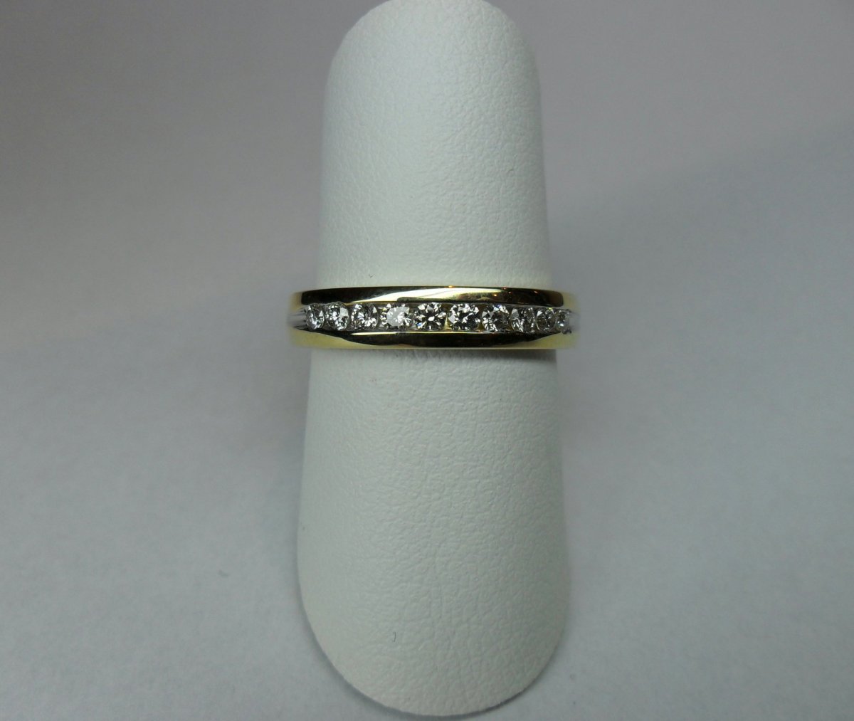 Rail Ring Geelgoud 0.25 crt.