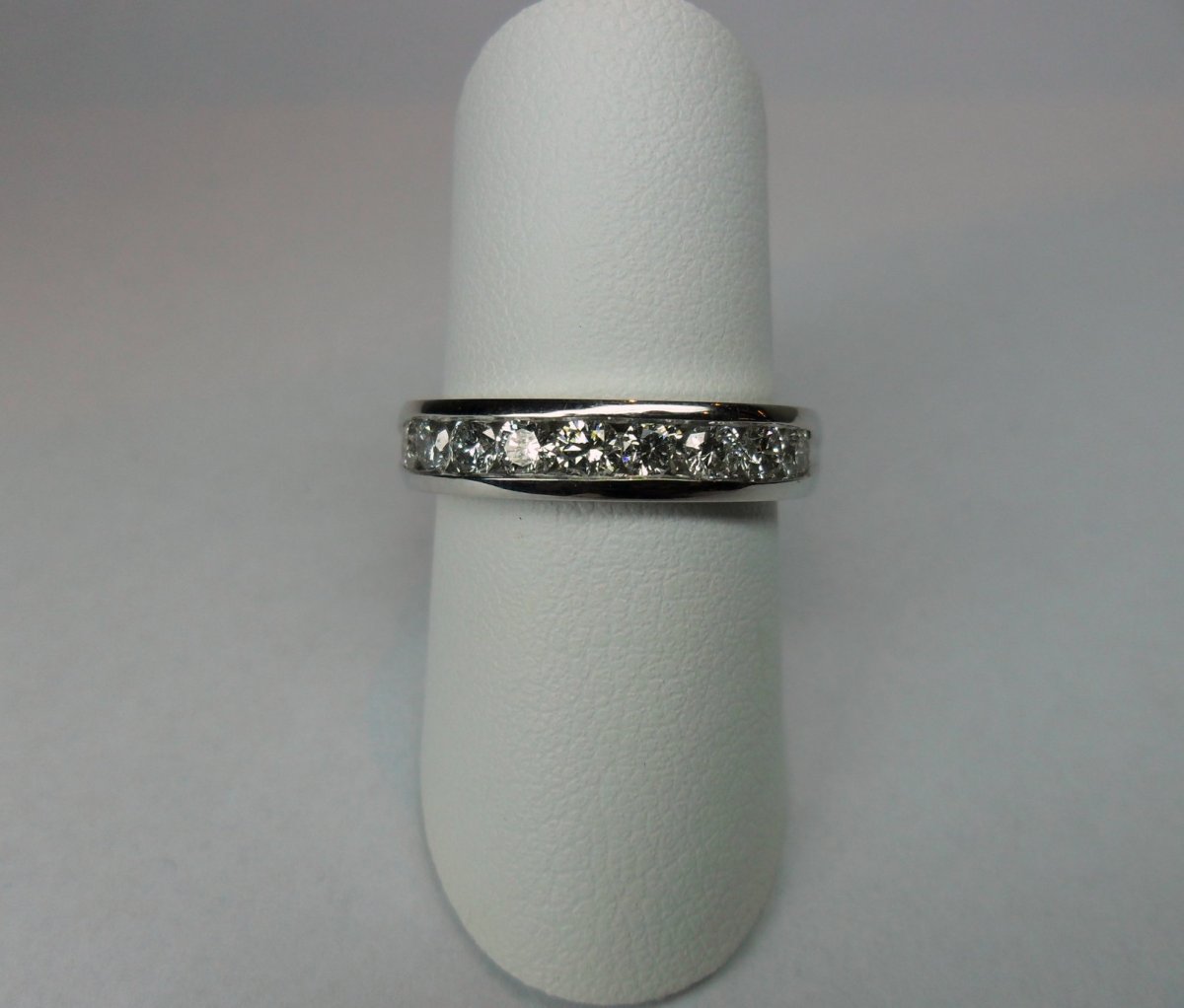 Rail Ring Witgoud 0.75 crt.