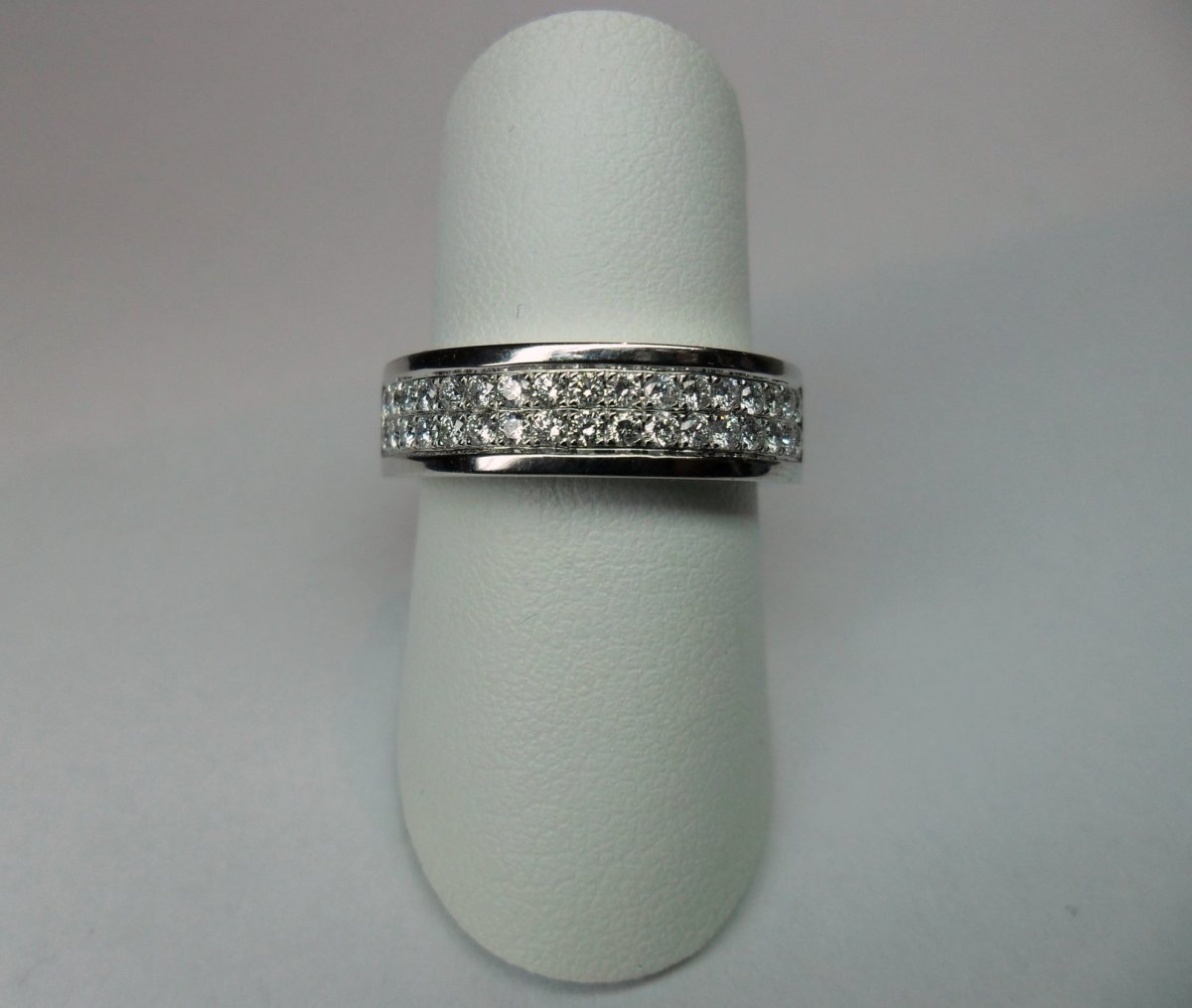 Double row pavé ring