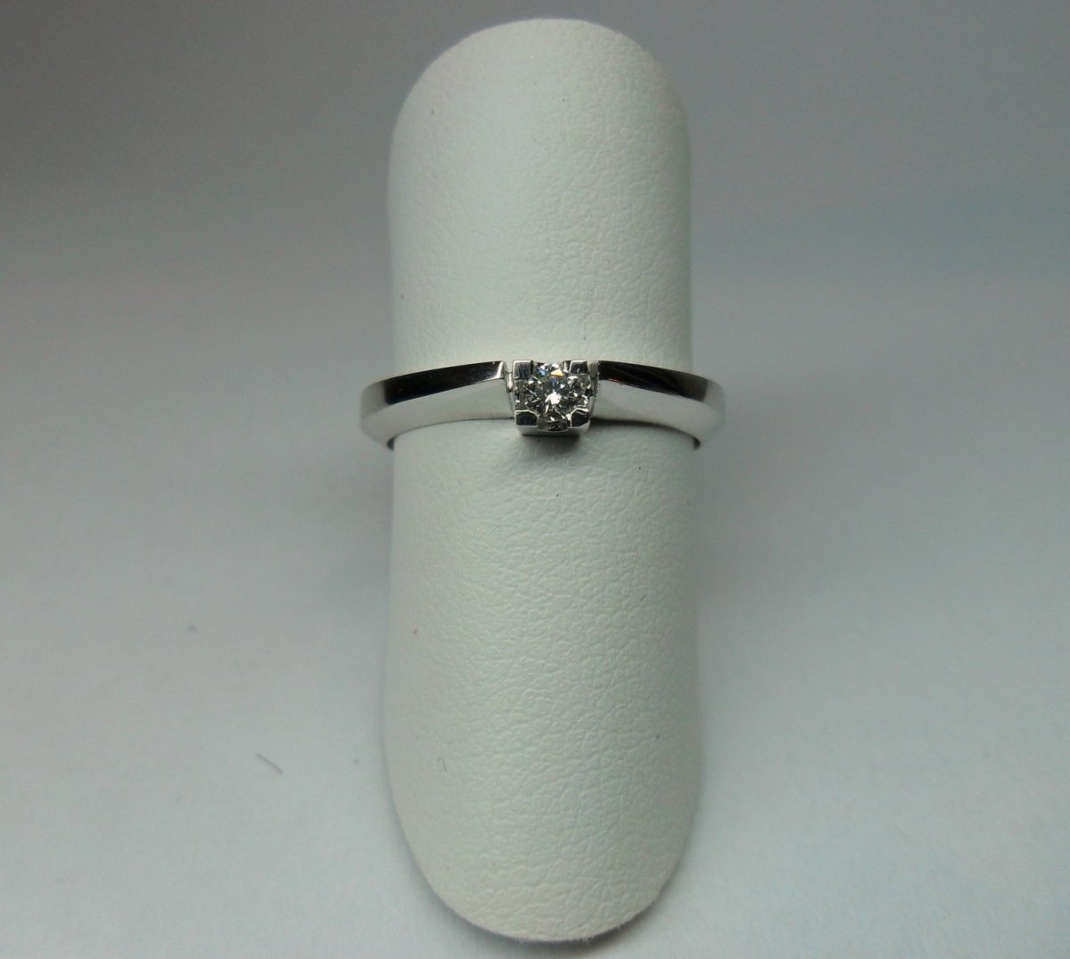 Asymmetrical fantasy ring