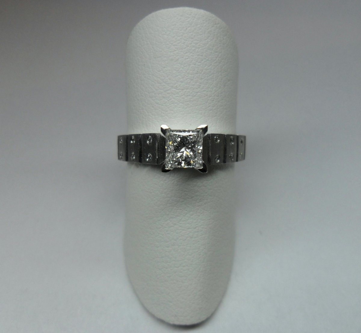 Rolex solitaire ring