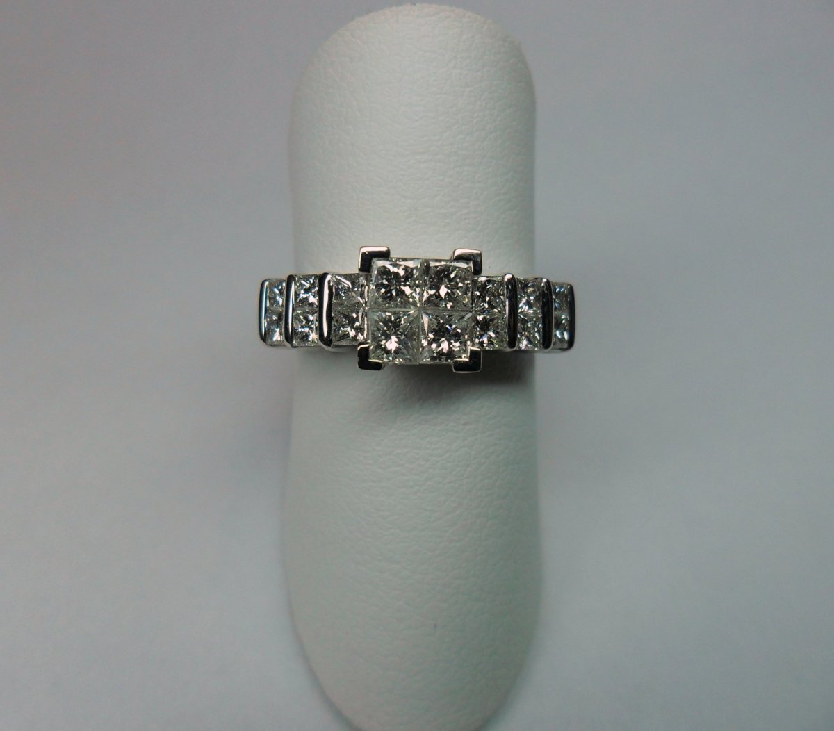 Witgouden Invisible Princess Trap Riviera Ring