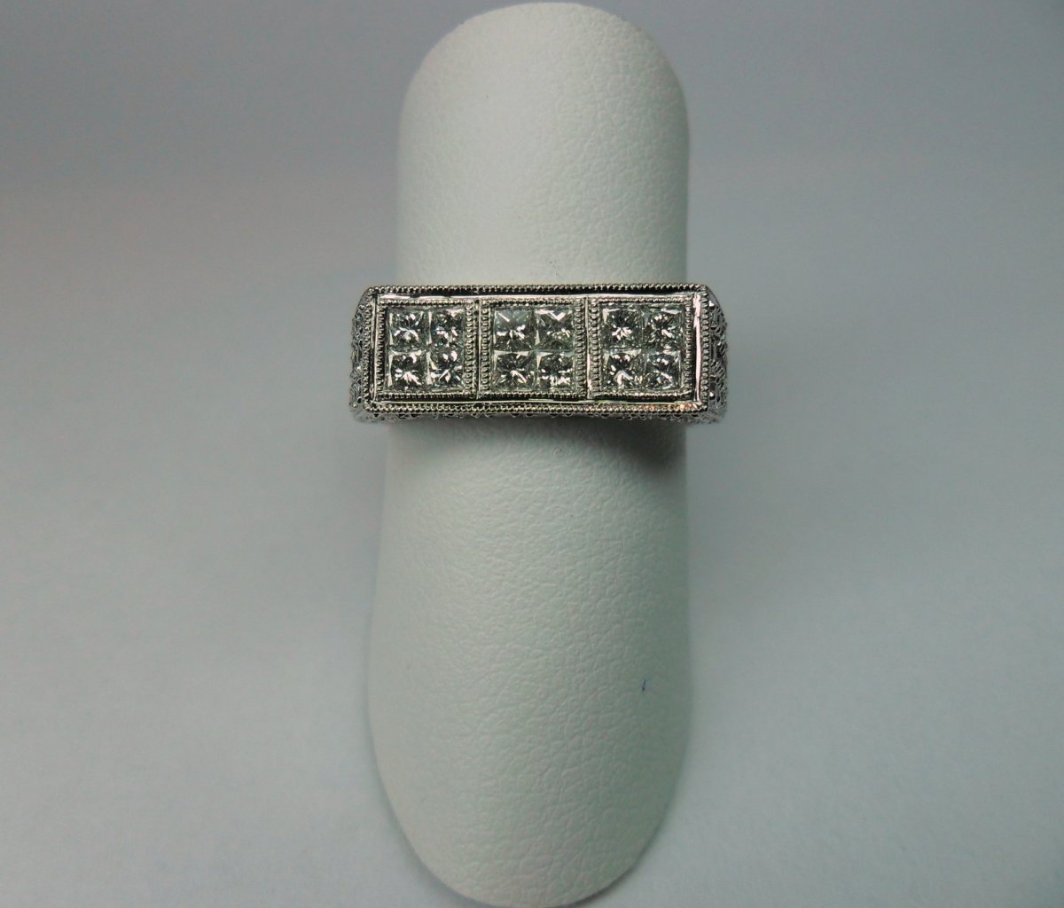 Men's pavé ring